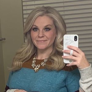 Meet your Posher, Whitney